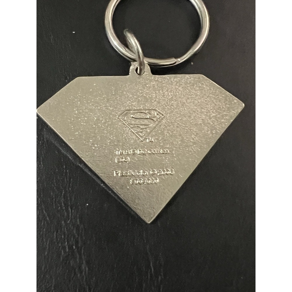 2006 DC Comics Superman Keychain - Picture 3 of 9